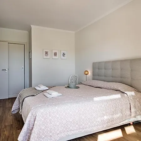 Apartment Casa Dos Salgados Guia (Faro)